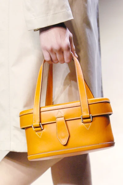 Look 25